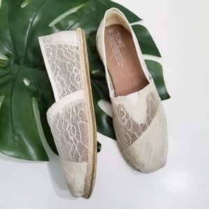 TOMS Cream Lace Slip Ons Braided Espadrille Sole Size 8